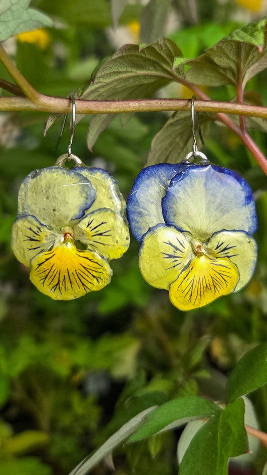 Pansy Earring