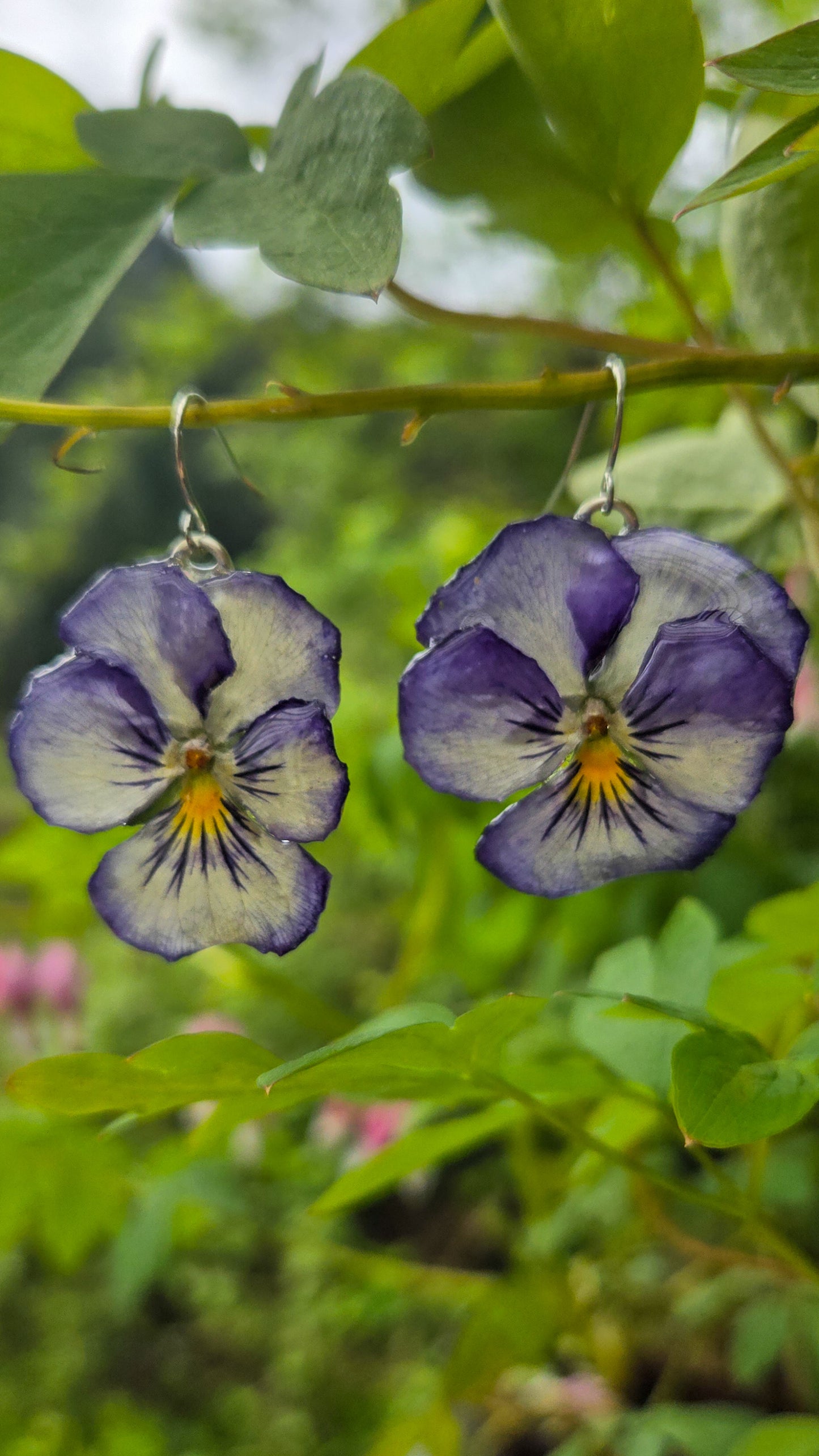 Pansy Earring
