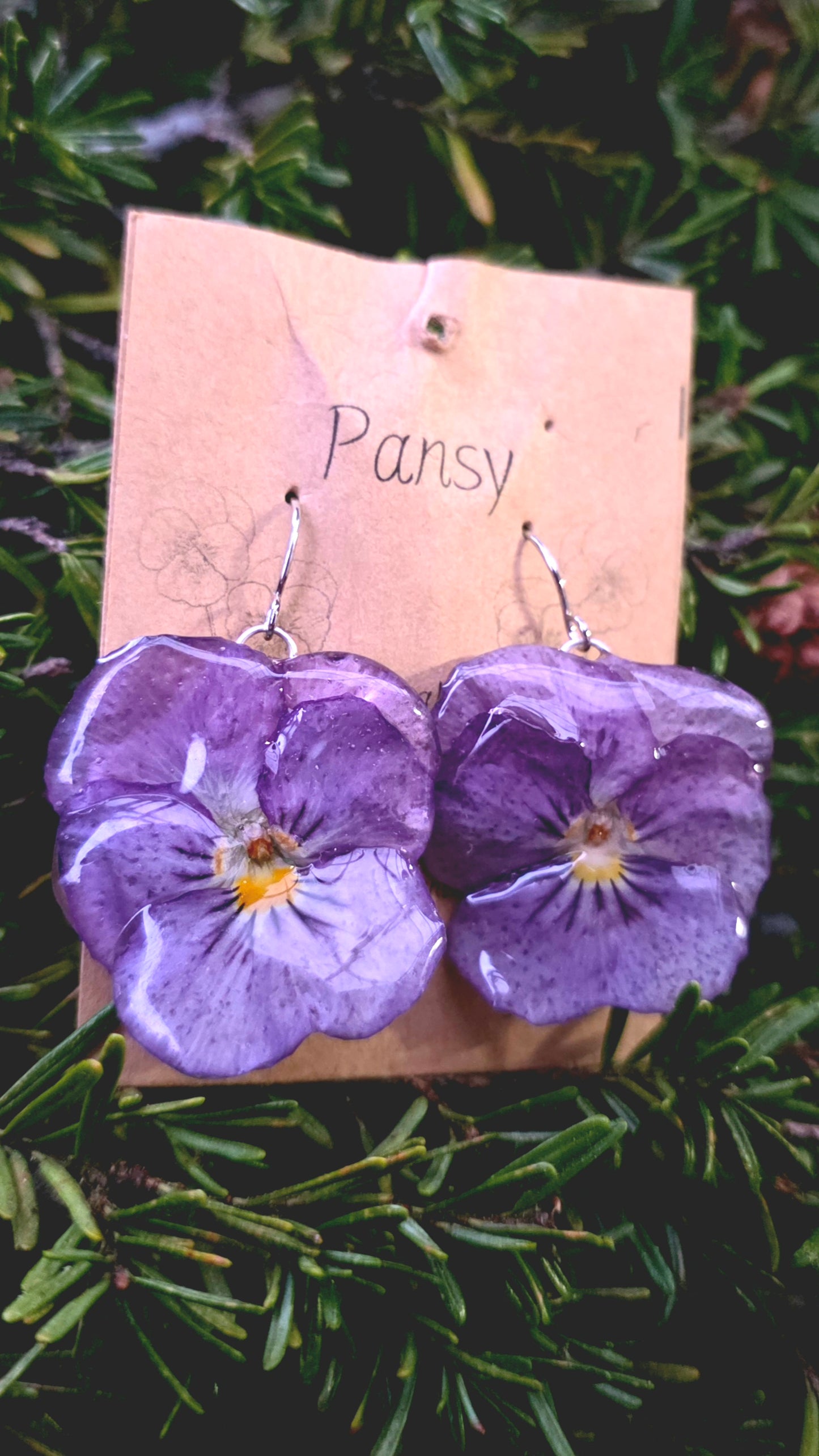 Pansy Earring